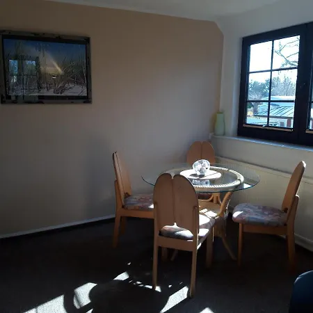 Lange Str. 15 - Apartment Prerow